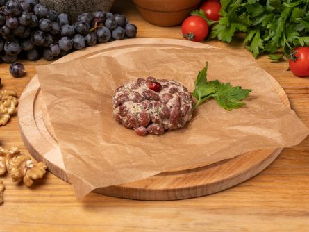 Лобио красное с орехами