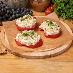Помидоры с сыром и чесноком